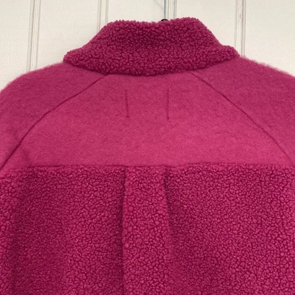 Urban Outfitters BDG Kas Sherpa Pieced
Oversized Pullover Sweatshirt Plum/Purple - Picture 10 of 16